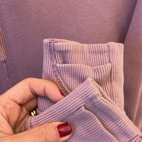 Athleta Cozy Karma Side Slit Fleece Lined Mauve Pink Hoodie Sweatshirt Size XS - Picture 4 of 8